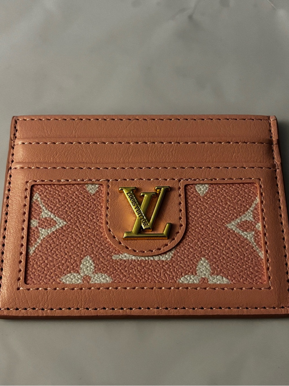 New !  Pink Card & Key Holder with Gold LV Emblem - Picture 2 of 4